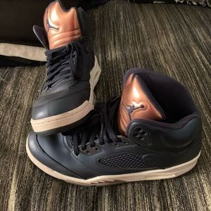 Air Jordan 5 Bronze Edition shoe